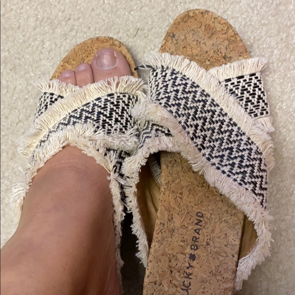 Lucky brand size 7